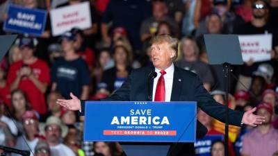 Trump exigió que Milley sea juzgado por traición por comunicarse a sus espaldas con el Ejército chino.