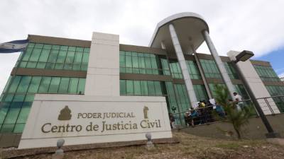 En la actualidad, más de 31 jueces han sido separados. Otros fueron suspendidos. Todo están en investigación.