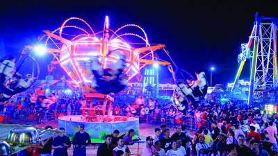 Expocentro con sus juegos mecánicos han divertido a decenas de chicos y grandes, la exposición comercial está conformada por productos varios como juegos, ropa, zapatos y golosinas. Fotos: Melvin Cubas