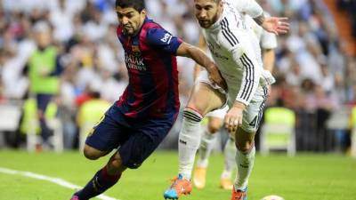 Luis Suárez ya jugó su primer clásico, en la derrota del Barcelona 3-1 contra Real Madrid en la primera vuelta en el estadio Santiago Bernabéu.