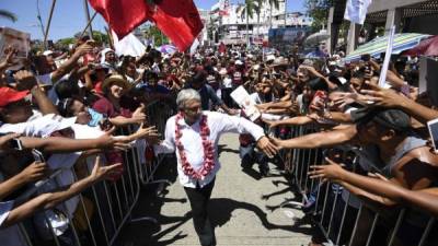 A pocos días de las elecciones, López Obrador continúa encabezando los sodeos de intención de voto en México.