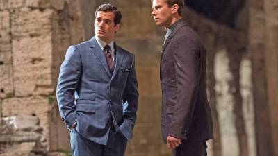 Steven Soderbergh iba a dirigir la cinta, pero Ritchie inició con la grabación en septiembre de 2013.