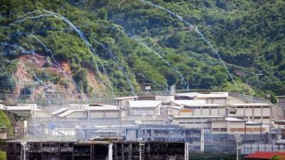 La prisión El Rodeo II, cercana a Caracas, durante un motín en 2011. AFP/Archivo
