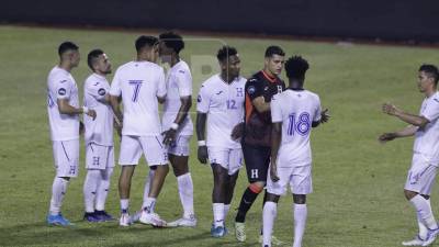 La Selección de Honduras perdió 2-1 ante Curazao por la Liga de Naciones de Concacaf y las redes sociales explotaron tras la caída de la H. Un exfutbolista solicitó la ayuda del Gobierno