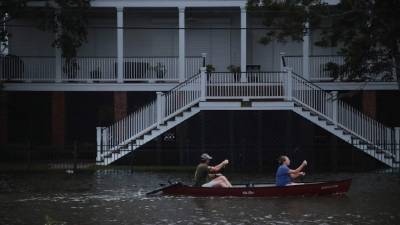 La tormenta tropical Barry quedó degradada este domingo a depresión tropical al cruzar Luisiana, en Estados Unidos, en dirección al norte, dejando a su paso severas inundaciones en la zona costera del estado.