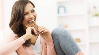 Este delicioso alimento tiene múltiples beneficios para la salud; pero debe consumirlo con moderación.