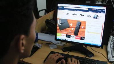 La mayoría de empresas que prestan estos servicios se encuentran en barrio Guamilito. Foto: Amílcar Izaguirre