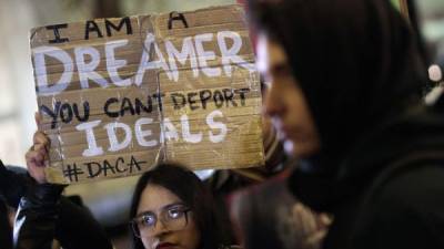 Decenas de 'dreamers' protestaron en Nueva York por una ley que les de la ciudadanía en EUA.