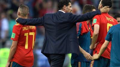 Sobre el partido y la manera de atacar la granítica defensa rusa, Hierro admitió que 'sería más fácil poner balones al área y buscar segundas jugadas'.