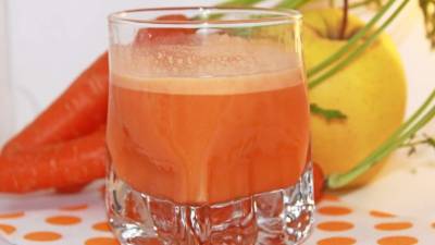 Los hombres de piel blanca y que consumen alimentos ricos en carotenoides llevan ventaja de otros.