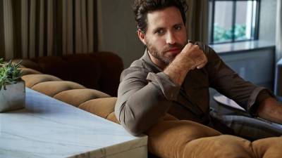 Su primer trabajo como actor fue en la exitosa telenovela “Cosita Rica” en 2003. En el 2005, debutó como actor de película en “Domino” del director Tony Scott.