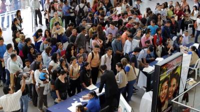 La OIT destaca la mejora laboral de Honduras, pero advierte el alto porcentaje de jóvenes desempleados.