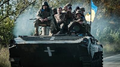Los militares ucranianos avanzan en la contraofensiva en el sur del país liberando varias ciudades bajo control ruso.