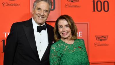 El esposo de Nancy Pelosi fue atacado en su propia casa por un individuo que buscaba a la demócrata.