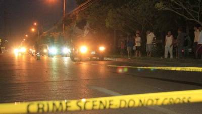 Según el relato de testigos a la Policía, los sujetos lo agredieron varias veces con las piedras hasta quitarle la vida.