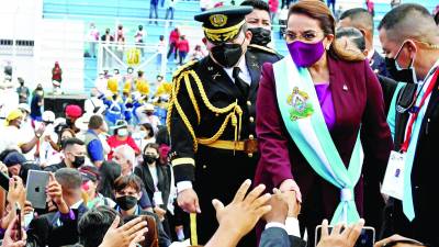 La presidenta Xiomara Castro se mostró muy amable en todo momento en la ceremonia.