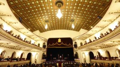 El teatro fue inaugurado el 15 de septiembre de 1915.