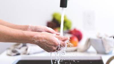 Lavarse las manos con agua y jabón ayuda a prevenir más de 200 enfermedades.