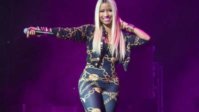 Otras composiciones del material discográfico de Nicki incluidas son 'Pills N Potions' y 'Only'
