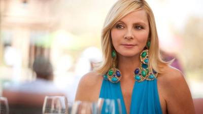 Kim Cattrall dio vida a Samantha Jones en “Sex and the City”, uno de los personajes más queridos de la serie.