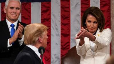 Nancy Pelosi se convirtió en otra protagonista de la noche. Foto: AFP