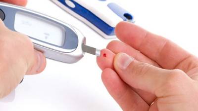 Es ideal llevar una dieta balanceada para evitar la diabetes, sobre todo si tienen antecedentes familiares.