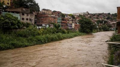Autoridades hondureñas advierten que este nuevo fenómeno podría ocasionar inundaciones. Las fotos muestran los daños que dejó en Venezuela.