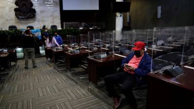 La crisis legislativa que atraviesa Honduras derivó luego de la elección de dos juntas directivas en el Parlamento. Foto: EFE