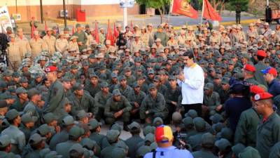 Maduro afirma que las fuerzas venezolanas 'expulsaron' al buque estadounidense de sus aguas./AFP.