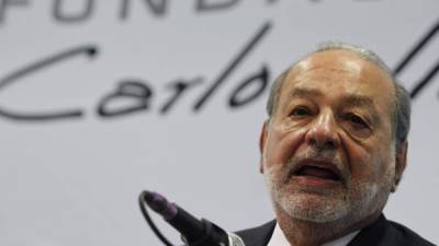 El empresario Carlos Slim consideró que los terremotos de septiembre en México, impulsarán el empleo y reactivarán la actividad económica con la reconstrucción.// EFE.