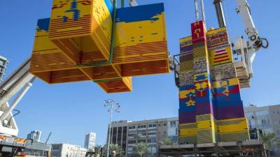 Tel Aviv intenta romper el récord mundial Guinness de la estructura más alta de ese tipo. / AFP PHOTO / JACK GUEZ