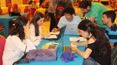 Un grupo planea elaborar una aplicación.