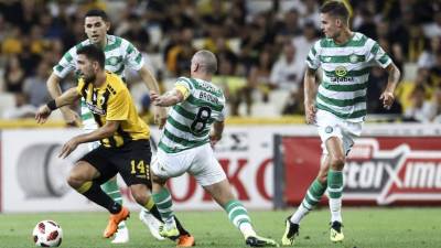 El Celtic quedó eliminado en la ronda previa de Champions League a manos del AEK en Atenas. FOTO EFE.