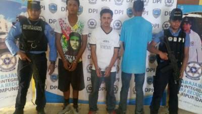 La Policía puso a la orden del Ministerio Público a los tres detenidos.