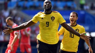 Romelu Lukaku festejando su primer gol del partido frente a Túnez. Foto AFP