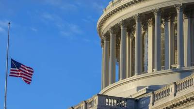 El Senado y la Cámara de Representantes tienen previsto retomar sus deliberaciones este sábado a mediodía. AFP