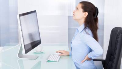 En el trabajo busque tiempo para pararse algunos minutos.