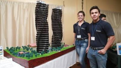 La carrera de Delineación presentó sus obras con estilos arquitectónicos únicos.