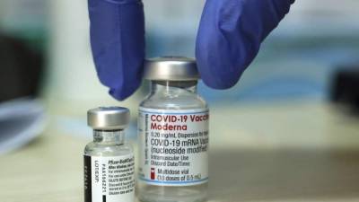 La enfermera que cambió los viales de las vacunas anticovid por solución salina enfrenta un proceso penal./AFP.
