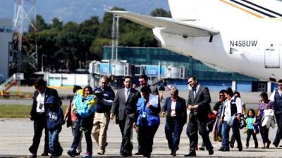 Miles de compatriotas regresan sin haber podido realizar su 'sueño americano'.