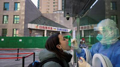 La OMS anuncia que la nueva ola de covid 19 está cediendo en varias partes del mundo.