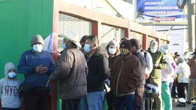 No importando las bajas temperaturas, los ciudadanos de La Esperanza salieron a ejercer el sufragio.