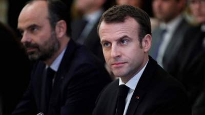 El presidente galo, Emmanuel Macron (d), y el primer ministro fancrés, Edouard Philippe en una reunión. EFE/Archivo