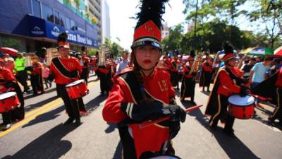 Las bandas de guerra han ofrecido un excelente show en los desfiles patrios de Honduras.