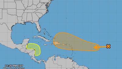 Gráfica del sistema de baja presión en el Atlántico del Centro Nacional de Huracanes (NHC por sus siglas en inglés), con sede en Miami.
