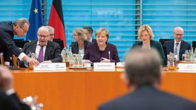 Angela Merkel llamó a todos los actores del sector alimenticio a luchar en contra de la venta de productos por debajo de su costo de producción.