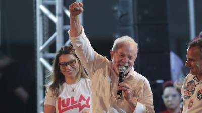 Lula de Silva mantiene ventaja de cinco puntos porcentuales en las encuestas.