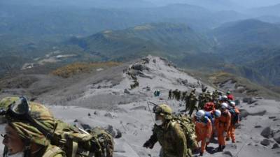 Los rescatistas trabajaron durante dos días tratando de salvar la mayor cantidad de vidas posible.