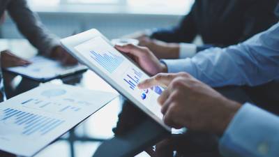 La implementación de tecnologías basadas en IA puede ofrecer múltiples beneficios.