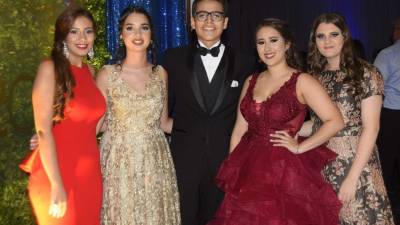 Stephanie McNab, Fernando Alvarenga, Katherine Chahín y Marianne Burbara